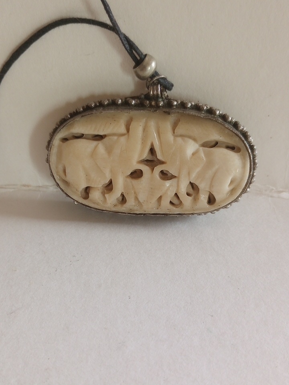 Navajo Hand Carved  Bovine Bone Lucky Elephants Pendant Black cord Necklace  26" - Picture 7 of 7